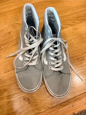 High-Top Women's Vans in Light Gray